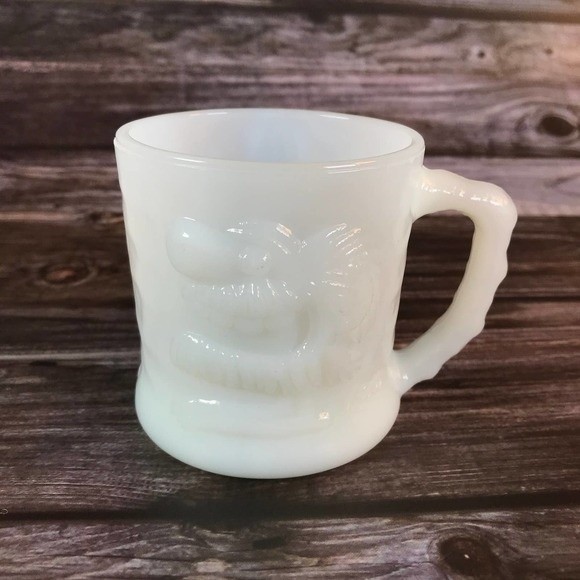 Fire King Milk Glass GROG MUG by BC Comics Johnny Hart Caveman Vintage EUC - Picture 5 of 6
